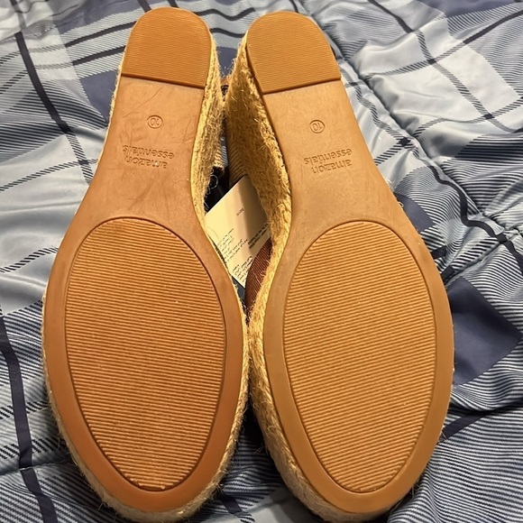 NWT Espadrille Canvas Wedges with Ankle Laces size 10 - Picture 8 of 8